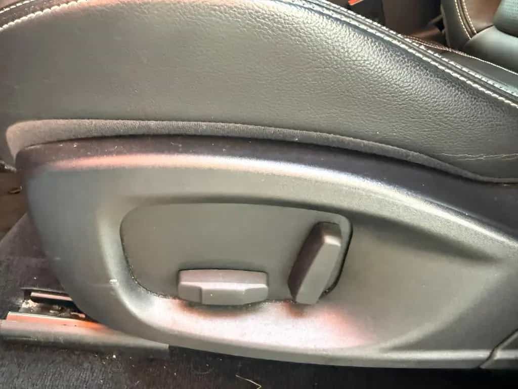 Jaguar E-Pace R-Dynamic S AWD=Leder-Kamera-Carplay-AHK= 11/2019-photo-25