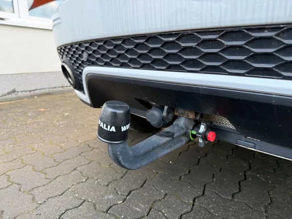 Jaguar E-Pace R-Dynamic S AWD=Leder-Kamera-Carplay-AHK= 11/2019-photo-28