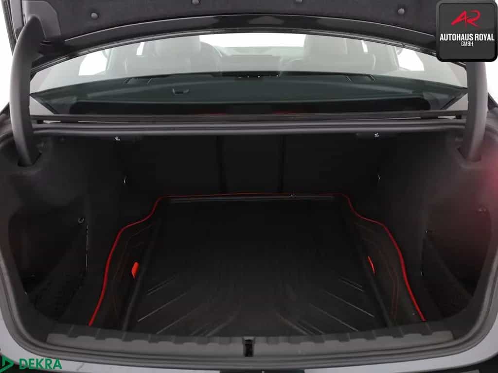 BMW 3 Series 320 i SPORT LINE 360GRAD,TOTWINKEL,NAVI,HIFI,1HD 05/2019-photo-12