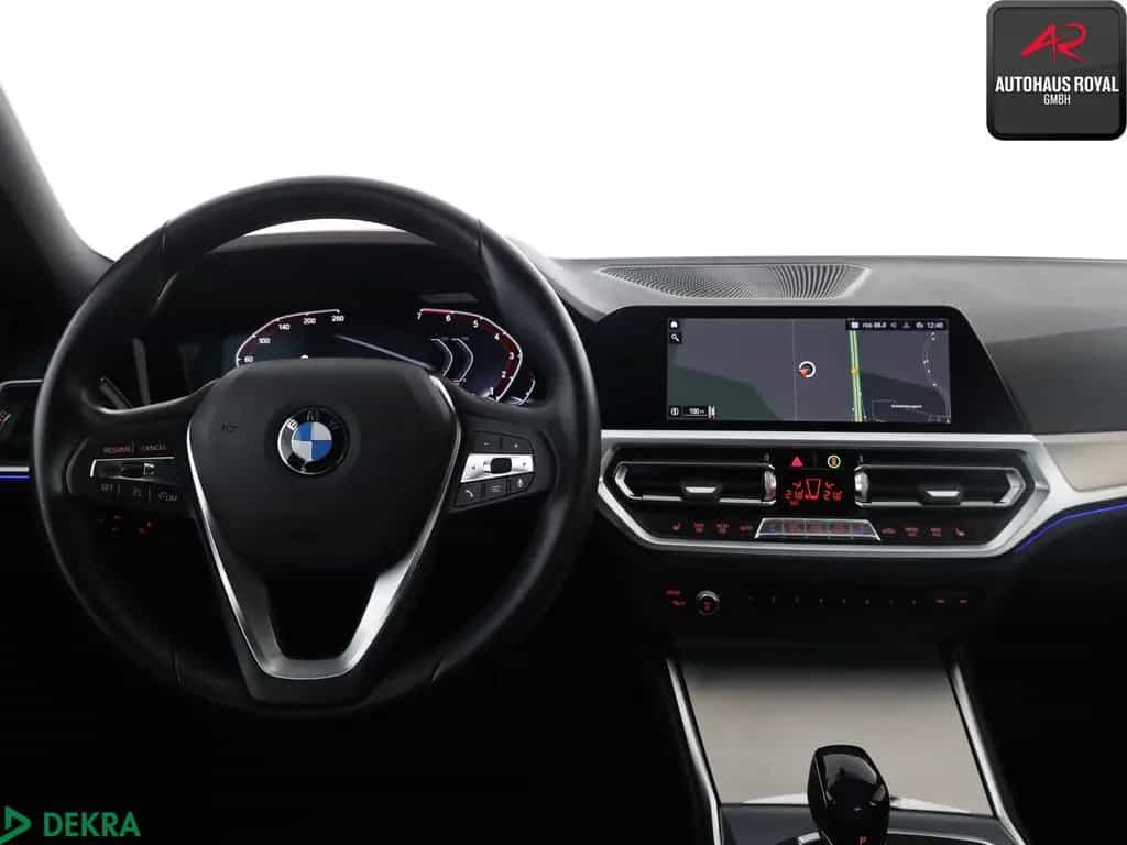 BMW 3 Series 320 i SPORT LINE 360GRAD,TOTWINKEL,NAVI,HIFI,1HD 05/2019-photo-14