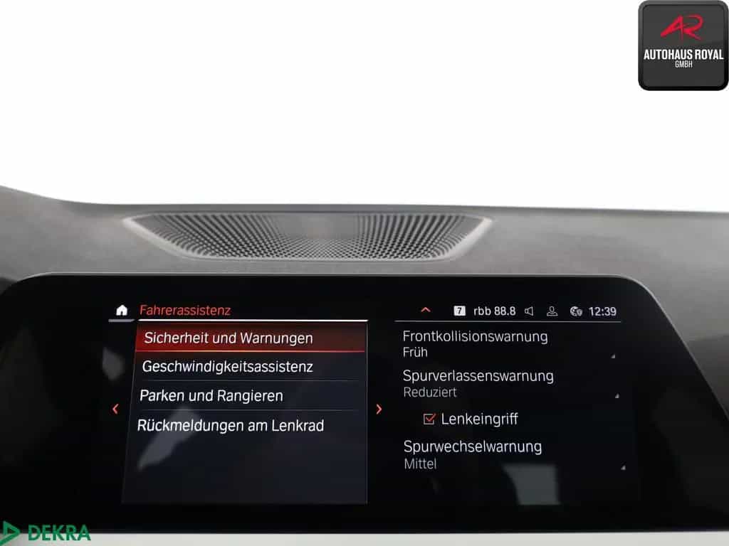 BMW 3 Series 320 i SPORT LINE 360GRAD,TOTWINKEL,NAVI,HIFI,1HD 05/2019-photo-19