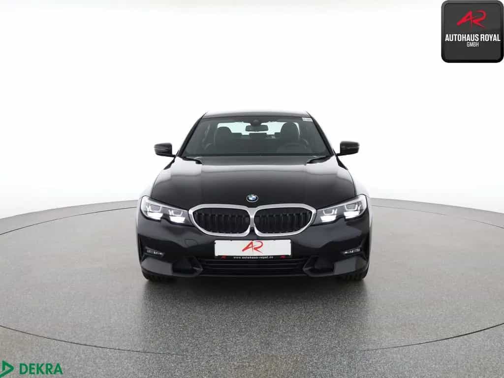 BMW 3 Series 320 i SPORT LINE 360GRAD,TOTWINKEL,NAVI,HIFI,1HD 05/2019-photo-7