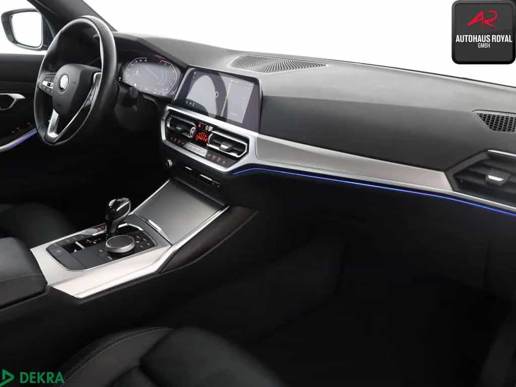BMW 3 Series 320 i SPORT LINE 360GRAD,TOTWINKEL,NAVI,HIFI,1HD 05/2019-photo-9