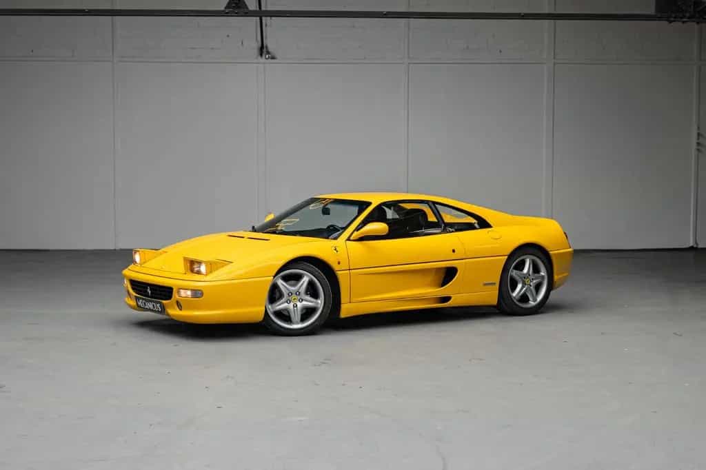 Ferrari F355 Berlinetta *Manual / Giallo Modena* 04/1997-photo-0