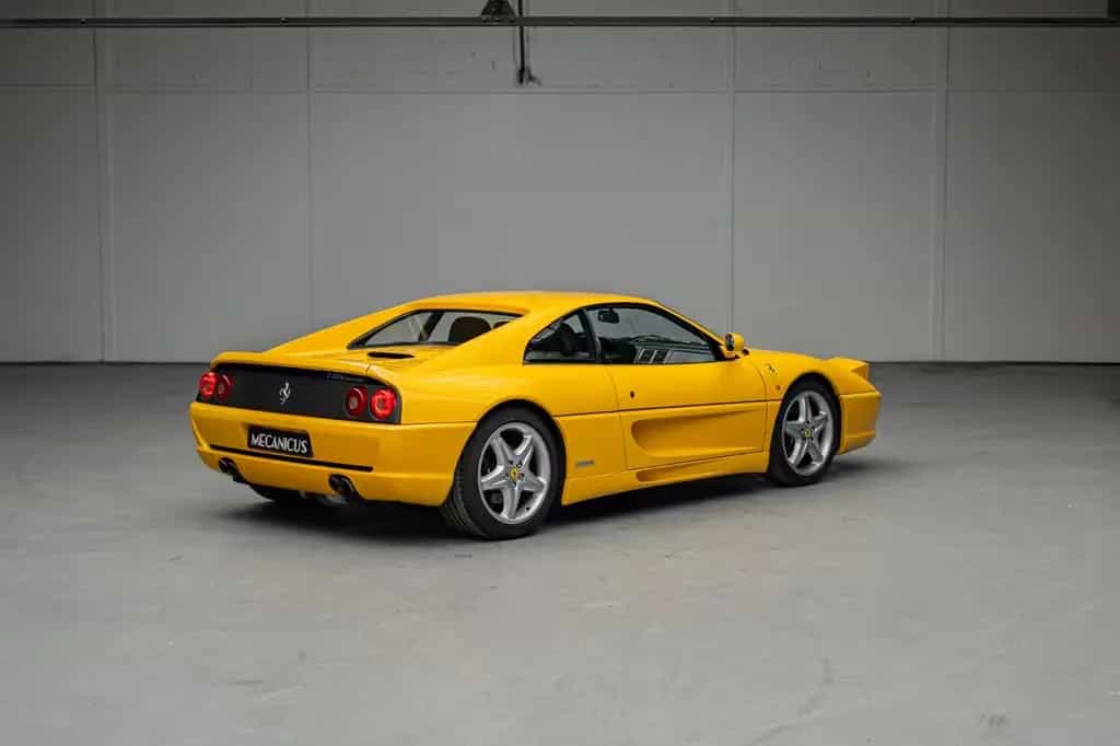Ferrari F355 Berlinetta *Manual / Giallo Modena* 04/1997-photo-2