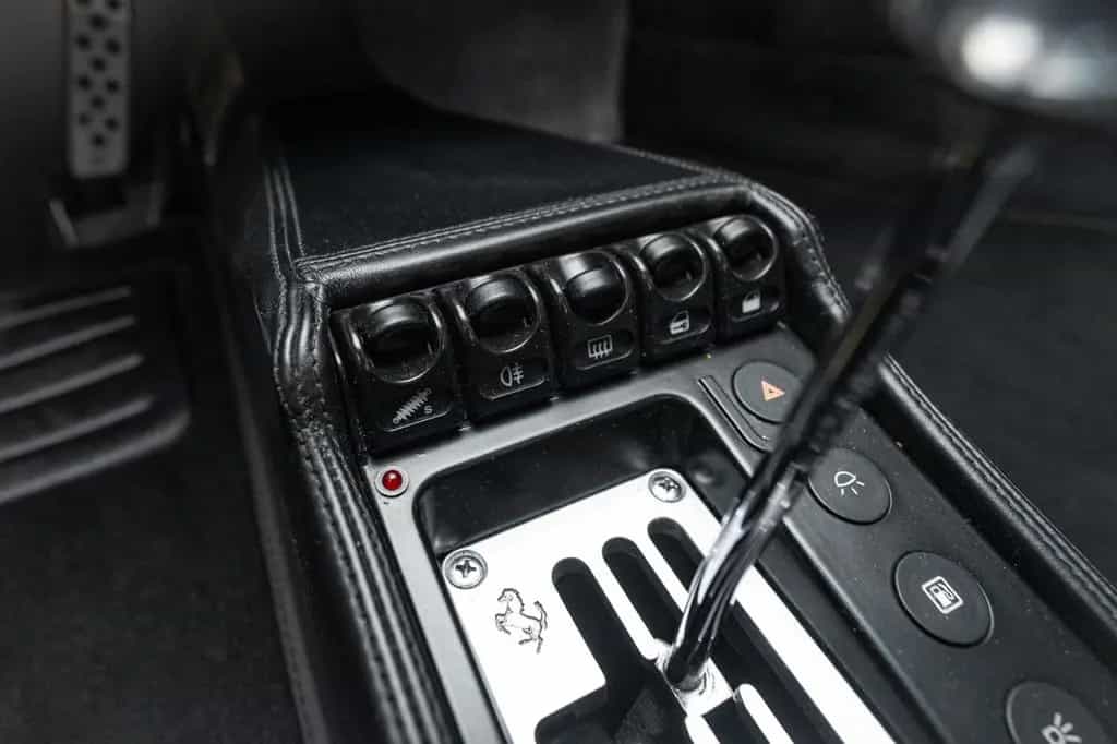 Ferrari F355 Berlinetta *Manual / Giallo Modena* 04/1997-photo-20