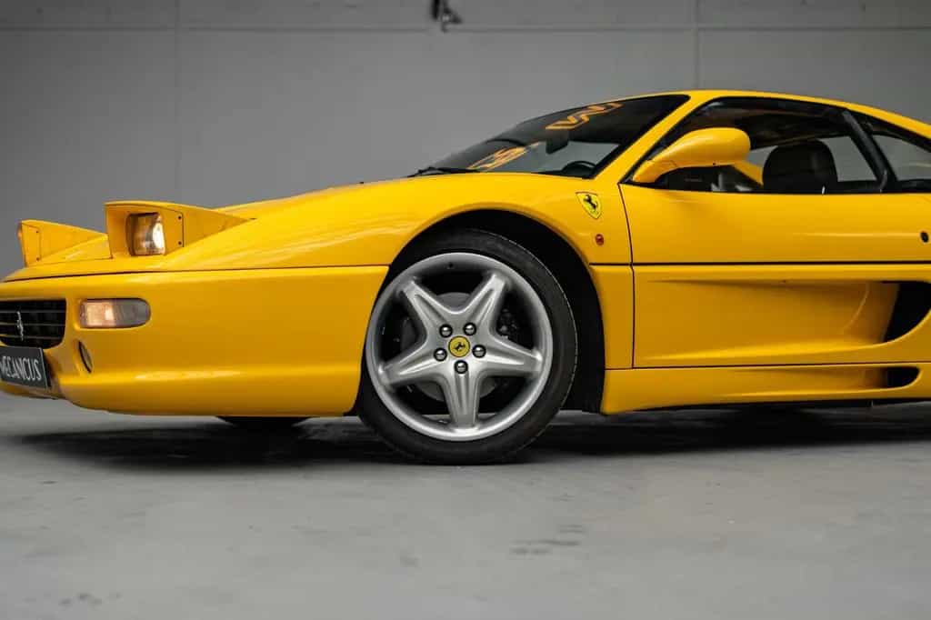 Ferrari F355 Berlinetta *Manual / Giallo Modena* 04/1997-photo-25