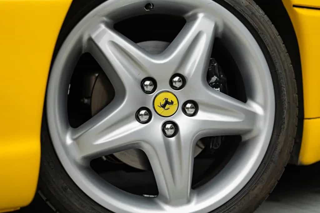 Ferrari F355 Berlinetta *Manual / Giallo Modena* 04/1997-photo-26