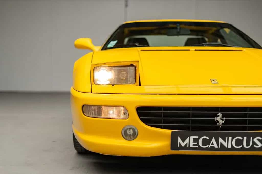 Ferrari F355 Berlinetta *Manual / Giallo Modena* 04/1997-photo-28
