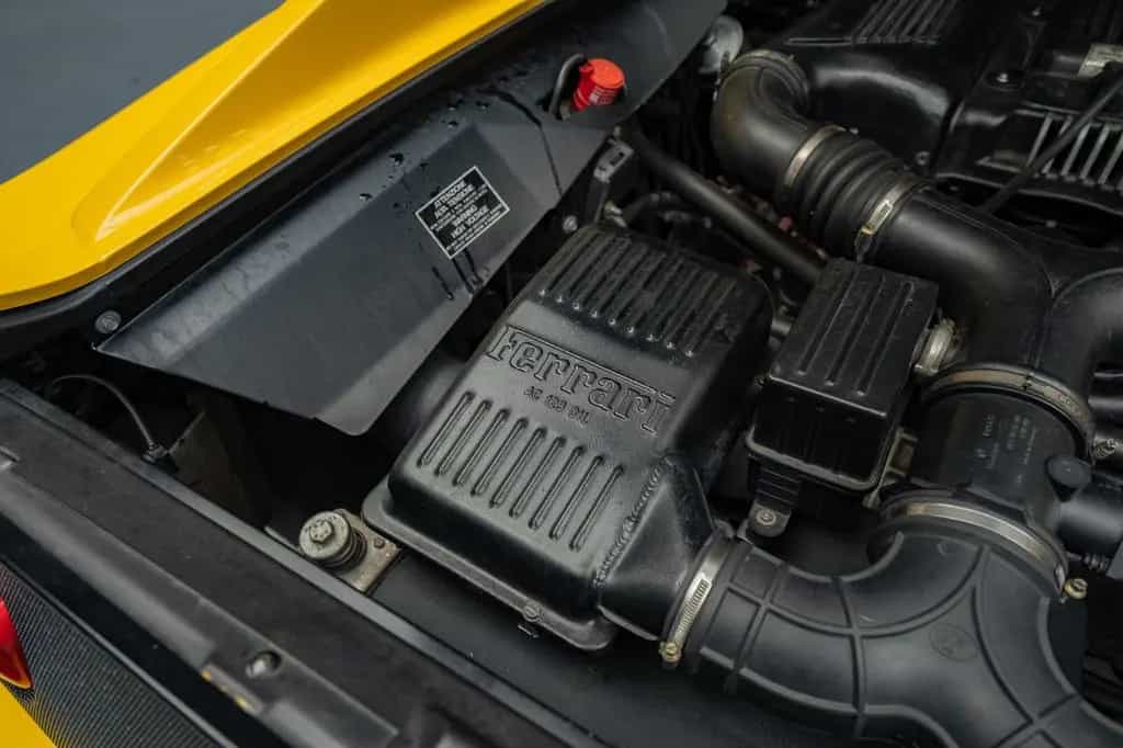 Ferrari F355 Berlinetta *Manual / Giallo Modena* 04/1997-photo-41