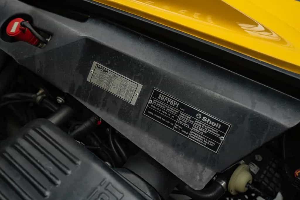 Ferrari F355 Berlinetta *Manual / Giallo Modena* 04/1997-photo-43