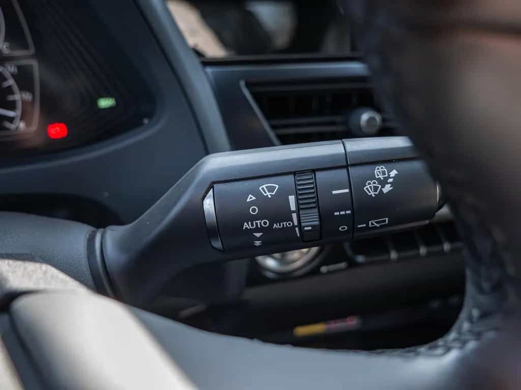 Lexus UX 250h Style+ Ed. PDC SHZ KAMERA ACC LED Facel. 01/2023-photo-24