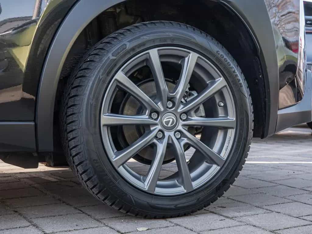 Lexus UX 250h Style+ Ed. PDC SHZ KAMERA ACC LED Facel. 01/2023-photo-6