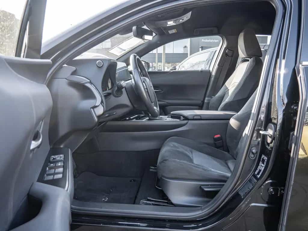 Lexus UX 250h Style+ Ed. PDC SHZ KAMERA ACC LED Facel. 01/2023-photo-9