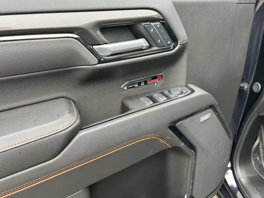 GMC Sierra 1500 AT4 Crew Cab Short Bed AHK/LED/SHD/ 03/2026-photo-5