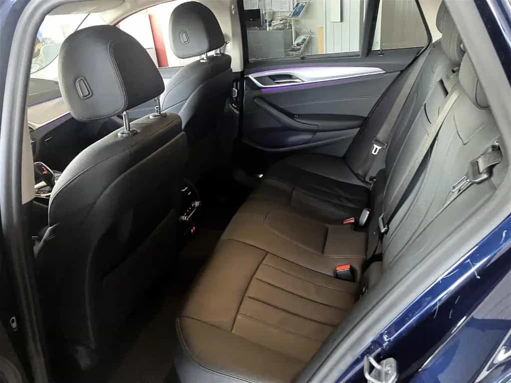 BMW 5 Series 520d Innovationspaket/HuD/AHK/Parkasst/4-Zonen 08/2022-photo-13