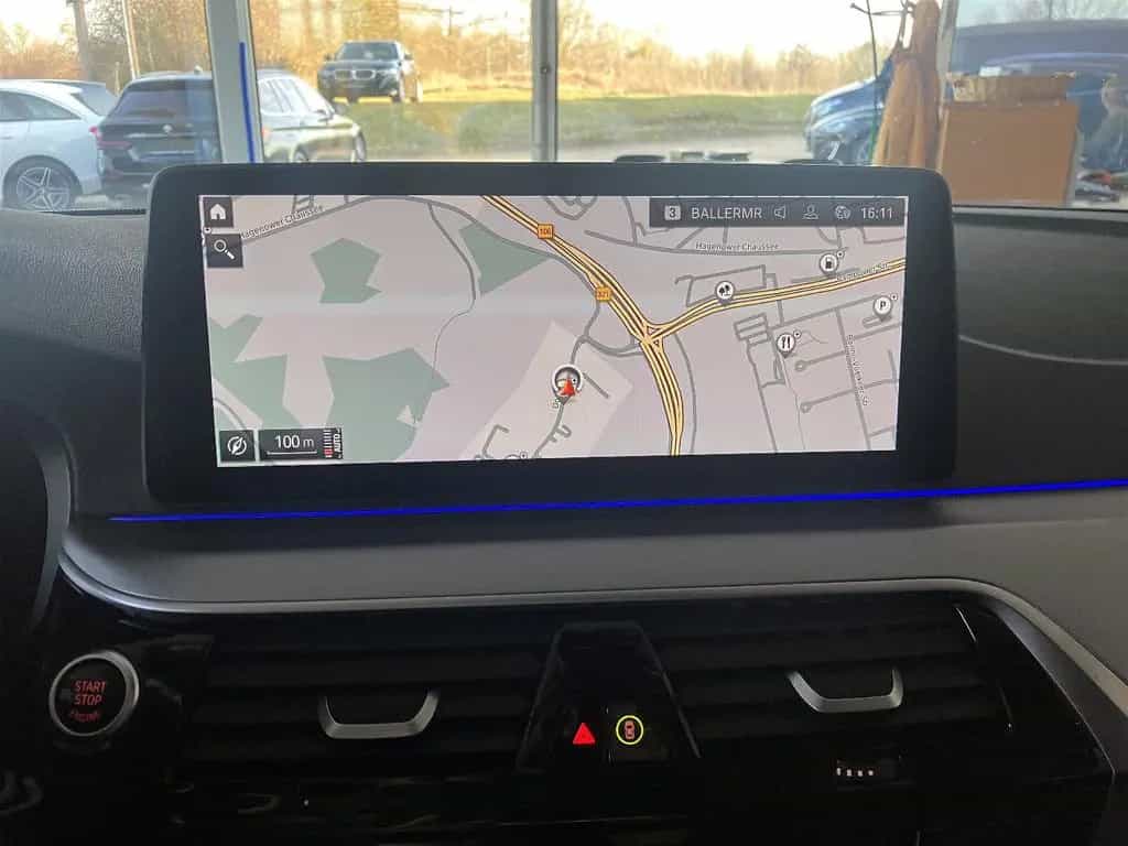 BMW 5 Series 520d Innovationspaket/HuD/AHK/Parkasst/4-Zonen 08/2022-photo-9