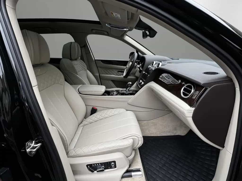 Bentley Bentayga V8 Mulliner TOURING CITY SUNSHINE PAKET 01/2020-photo-14