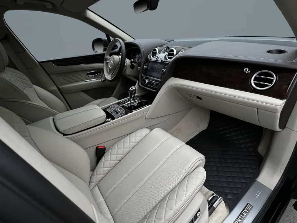 Bentley Bentayga V8 Mulliner TOURING CITY SUNSHINE PAKET 01/2020-photo-15