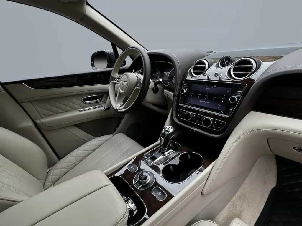 Bentley Bentayga V8 Mulliner TOURING CITY SUNSHINE PAKET 01/2020-photo-16