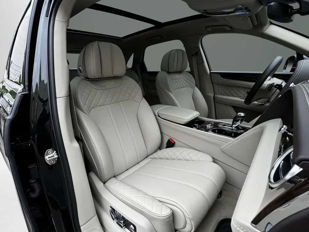 Bentley Bentayga V8 Mulliner TOURING CITY SUNSHINE PAKET 01/2020-photo-17