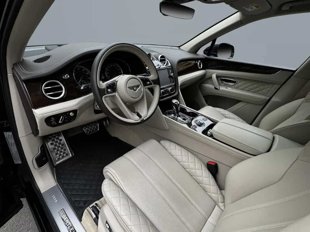 Bentley Bentayga V8 Mulliner TOURING CITY SUNSHINE PAKET 01/2020-photo-8