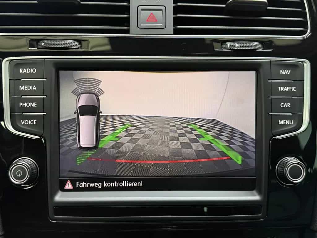 Volkswagen Golf R Variant 4Motion|Kamera|DCC|Pano|Business| 09/2015-photo-16