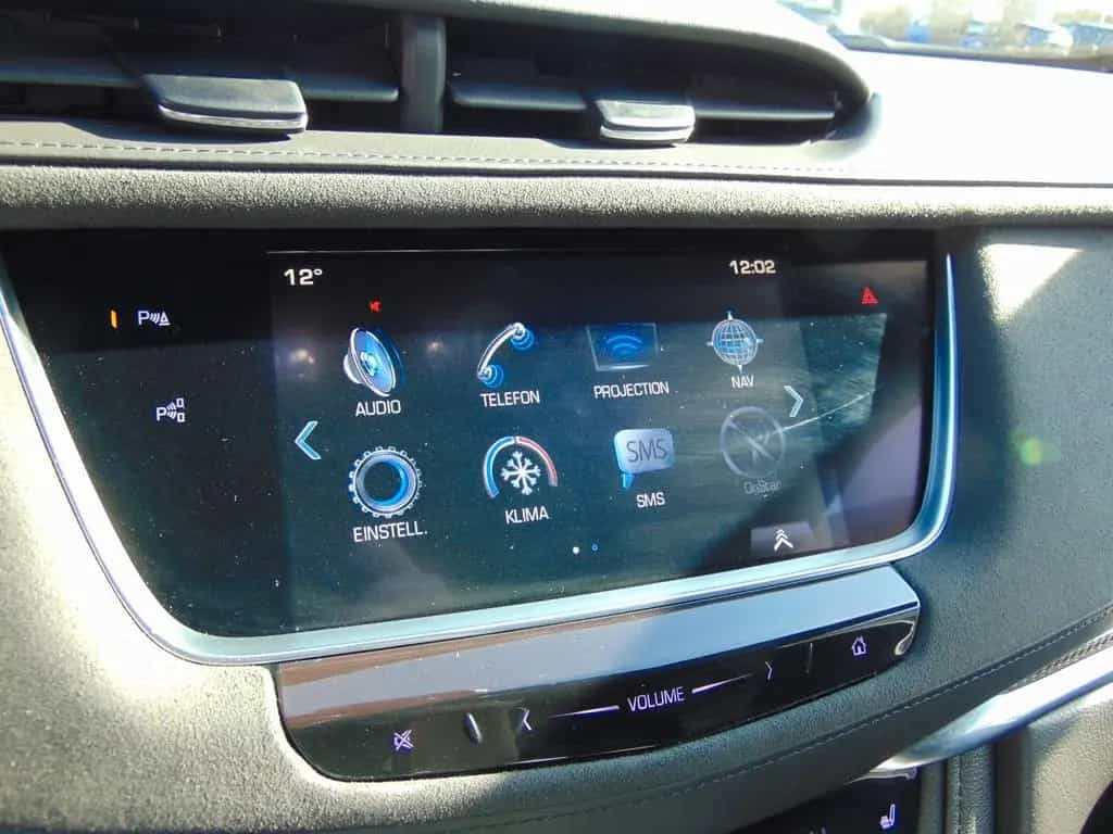 Cadillac XT5 3.6 V6 Platinum LED+Navi+SHZ+360+Bel.Sitz 01/2019-photo-12