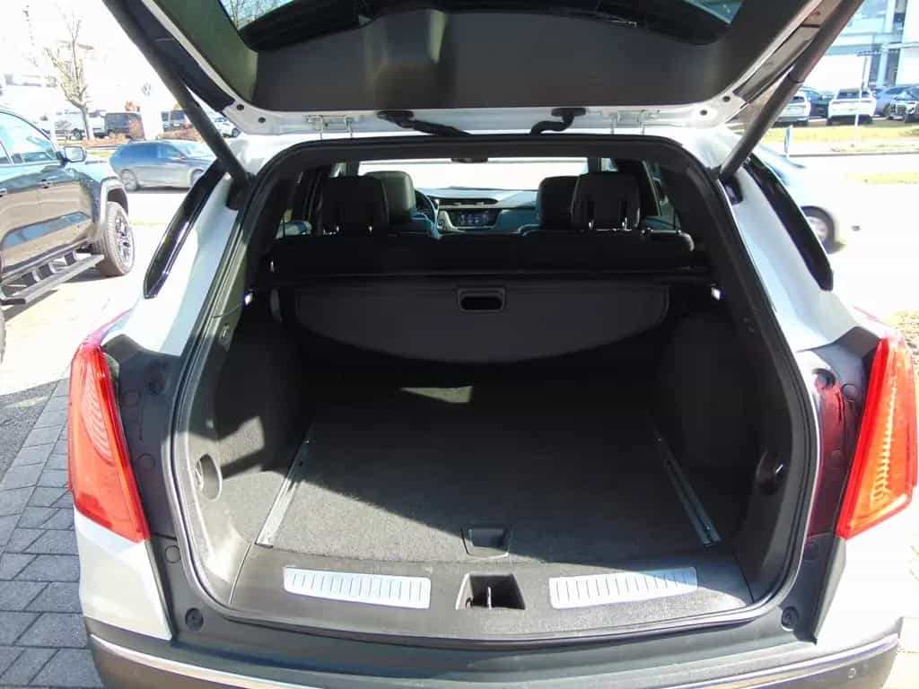 Cadillac XT5 3.6 V6 Platinum LED+Navi+SHZ+360+Bel.Sitz 01/2019-photo-8