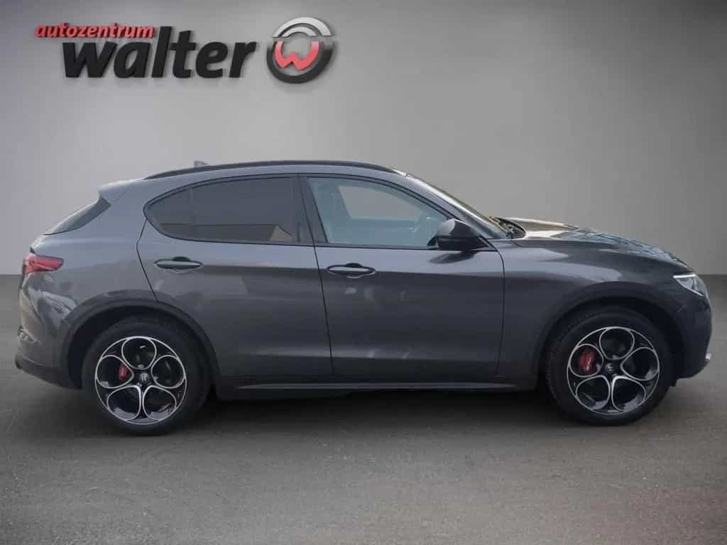 Alfa Romeo Stelvio 01/2019-photo-1