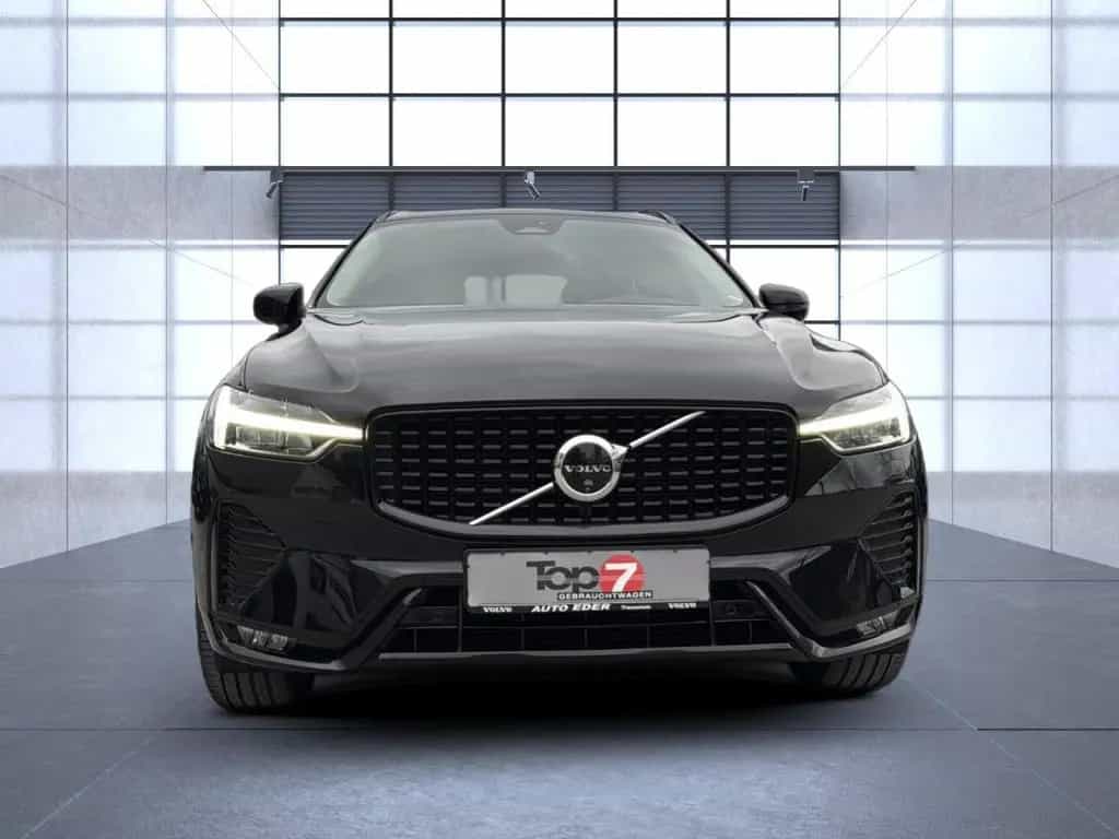 Volvo XC 60 Plus Dark 2WD Bluetooth LED Klima 12/2023-photo-5