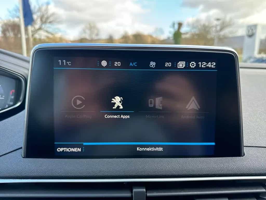 Peugeot 3008 1.2 PureTech 130 Allure Navigation+Clima+Te 06/2019-photo-14