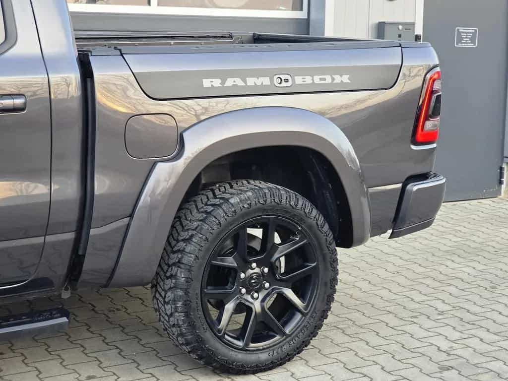 Dodge RAM 1500 5.7 4x4 Bighorn LED RAMBOX 22´´ AHK 06/2019-photo-15