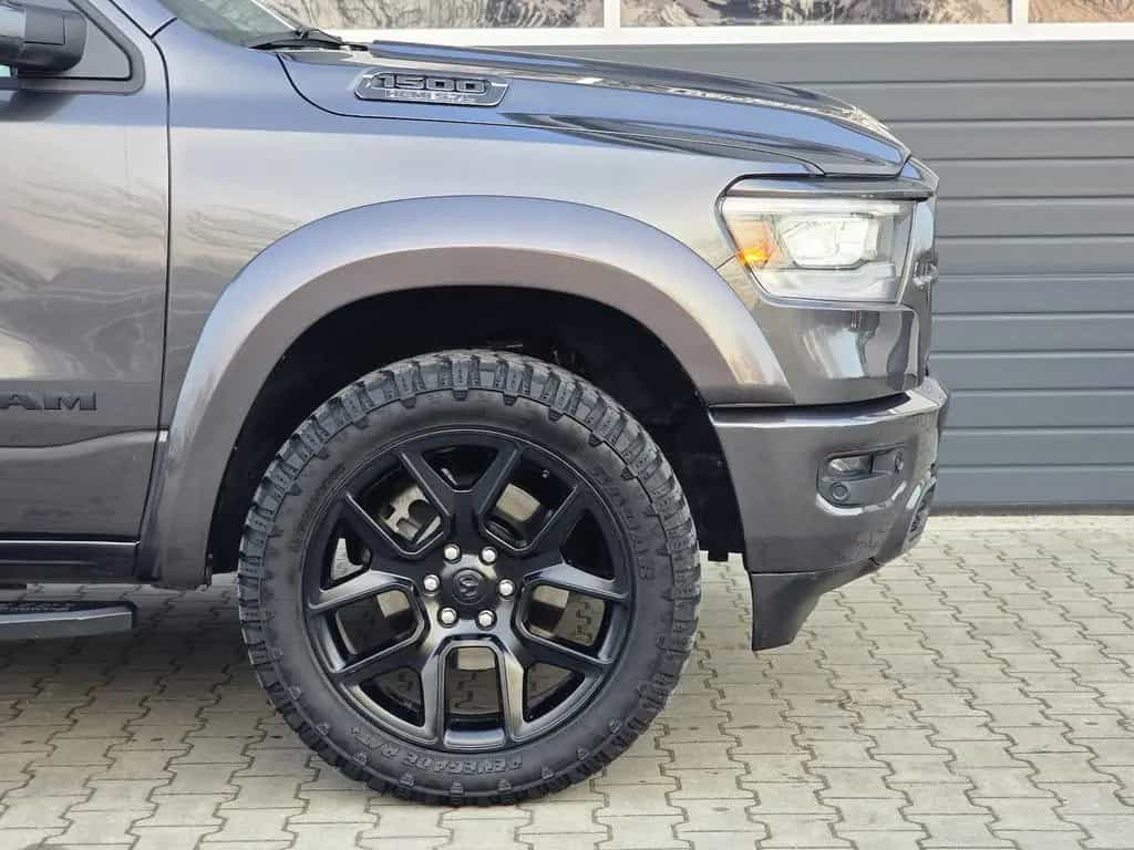 Dodge RAM 1500 5.7 4x4 Bighorn LED RAMBOX 22´´ AHK 06/2019-photo-17