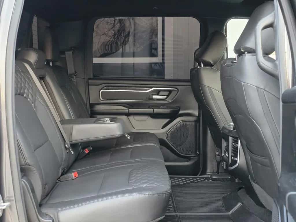 Dodge RAM 1500 5.7 4x4 Bighorn LED RAMBOX 22´´ AHK 06/2019-photo-23