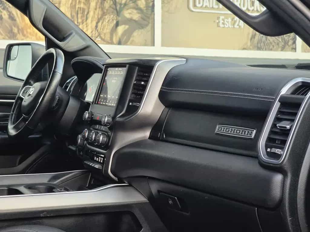 Dodge RAM 1500 5.7 4x4 Bighorn LED RAMBOX 22´´ AHK 06/2019-photo-25