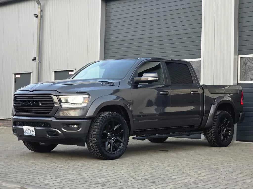 Dodge RAM 1500 5.7 4x4 Bighorn LED RAMBOX 22´´ AHK 06/2019-photo-3