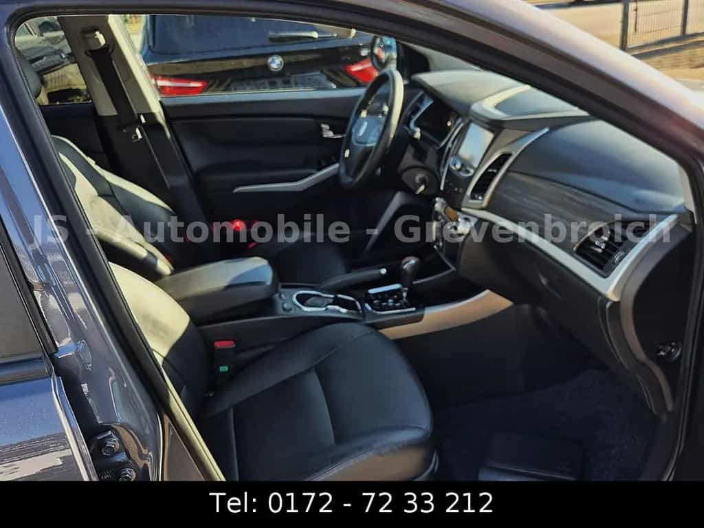 Ssangyong Korando 2.2Diesel e-XDi 220 AT AHK LEDER KAMERA 06/2016-photo-10