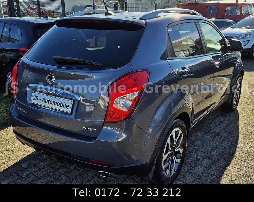 Ssangyong Korando 2.2Diesel e-XDi 220 AT AHK LEDER KAMERA 06/2016-photo-2