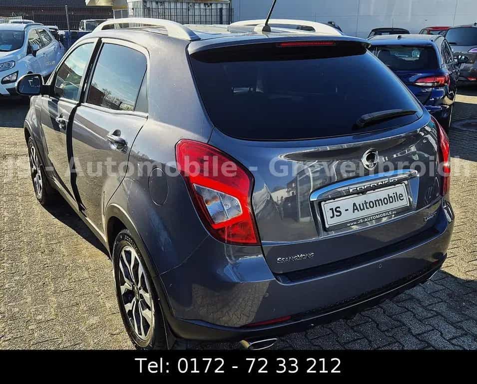 Ssangyong Korando 2.2Diesel e-XDi 220 AT AHK LEDER KAMERA 06/2016-photo-3
