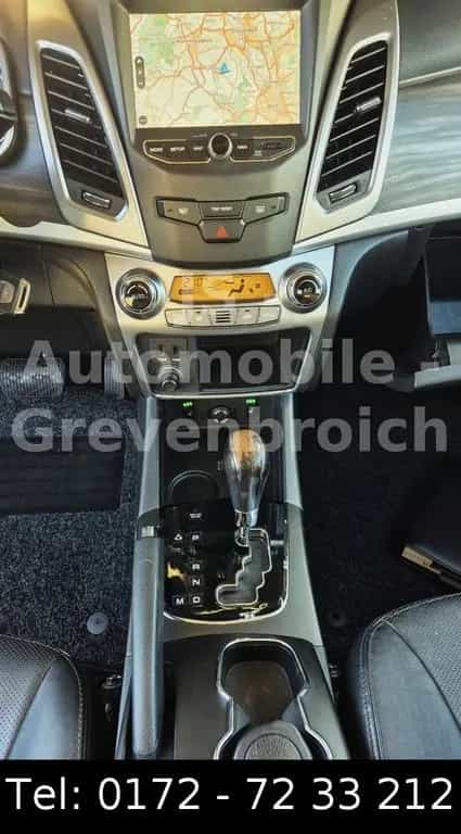 Ssangyong Korando 2.2Diesel e-XDi 220 AT AHK LEDER KAMERA 06/2016-photo-9