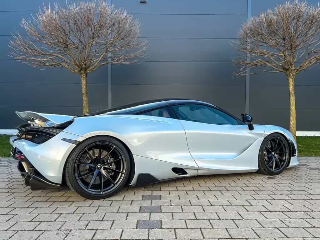 McLaren 720S Coupe |LIFT|B&W|CARBON|360|NOVITEC|GORILLA 08/2017-photo-2