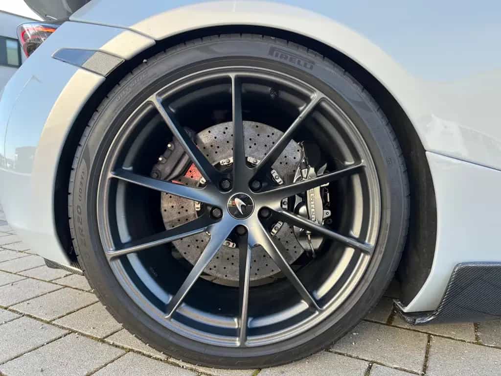 McLaren 720S Coupe |LIFT|B&W|CARBON|360|NOVITEC|GORILLA 08/2017-photo-7