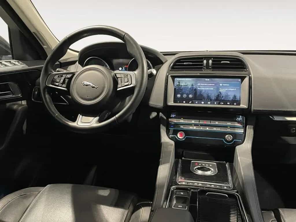 Jaguar F-Pace 2015 Prestige awd 180cv - AUTOCARR 12/2020-photo-11