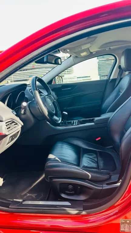 Jaguar XE E-Performance 163PS Portfolio Portfolio 09/2015-photo-3