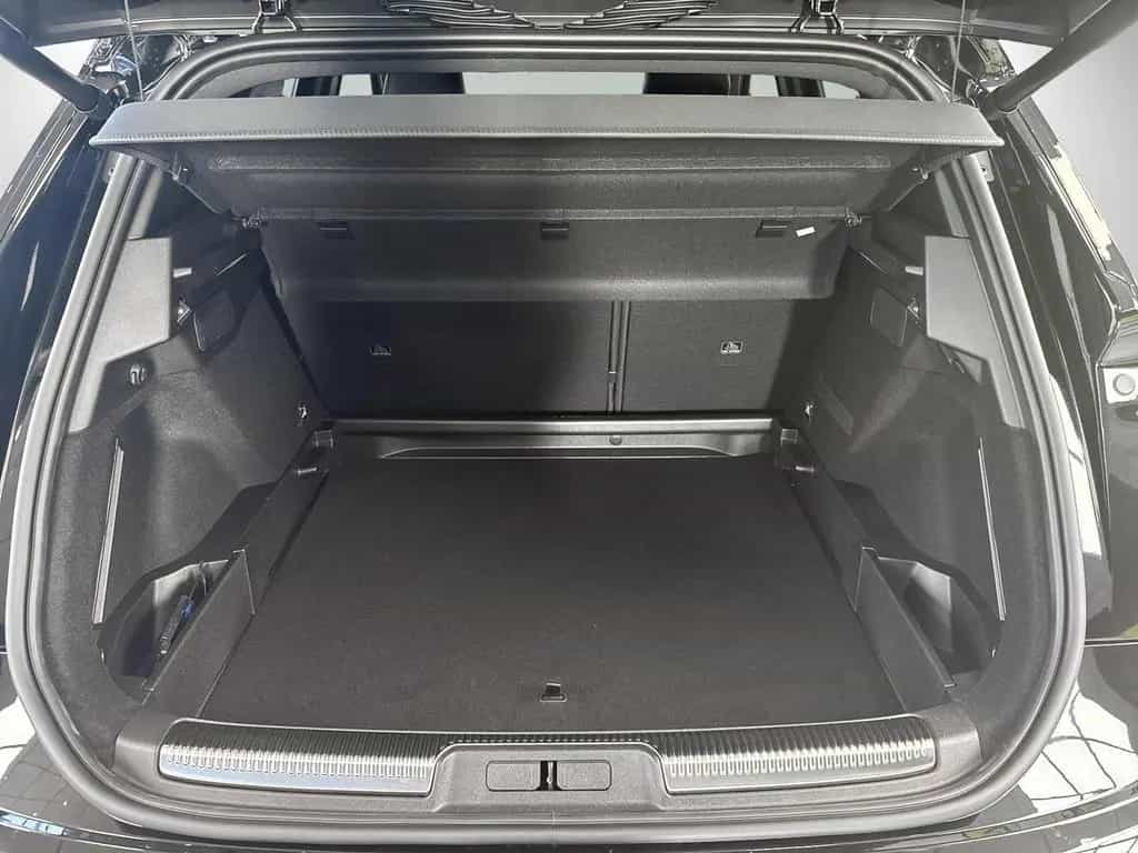 DS Automobiles DS7 (Crossback) DS7 Crossback ÉTOILE Diesel 130PS Comfort-Paket 02/2026-photo-4
