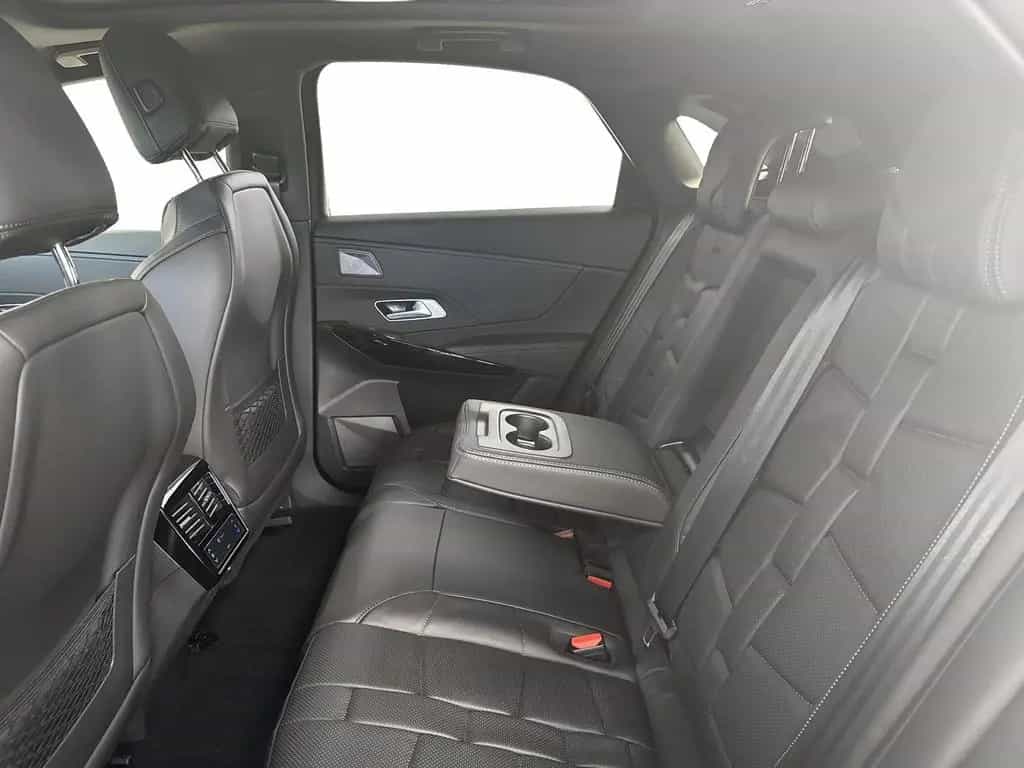 DS Automobiles DS7 (Crossback) DS7 Crossback ÉTOILE Diesel 130PS Comfort-Paket 02/2026-photo-7