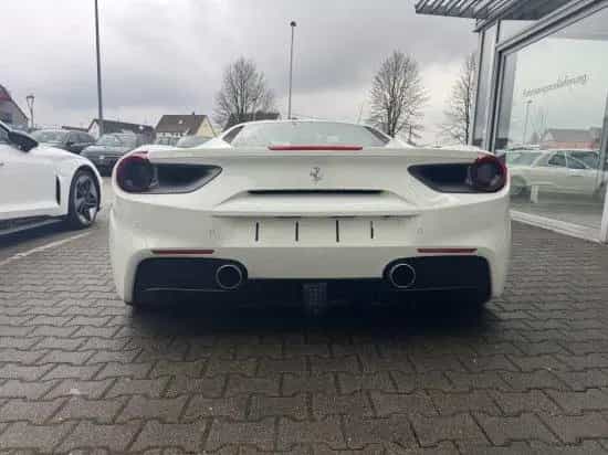 Ferrari 488 GTB Kamera Carbon  dt. Auto u.frei 03/2017-photo-4