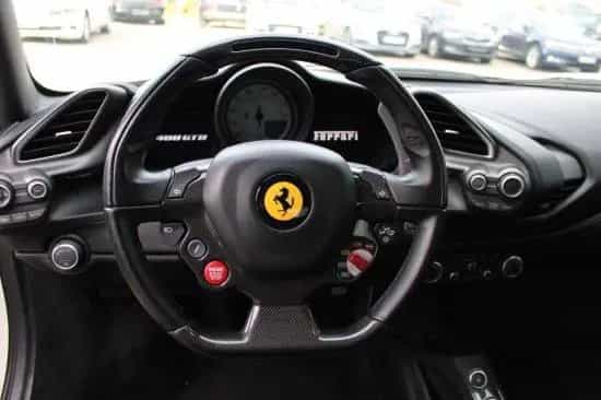 Ferrari 488 GTB Kamera Carbon  dt. Auto u.frei 03/2017-photo-8