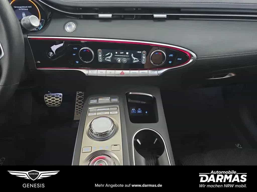 Genesis GV70 2.2D AWD Sport HUD LED Pano Lexicon Audio 11/2024-photo-13